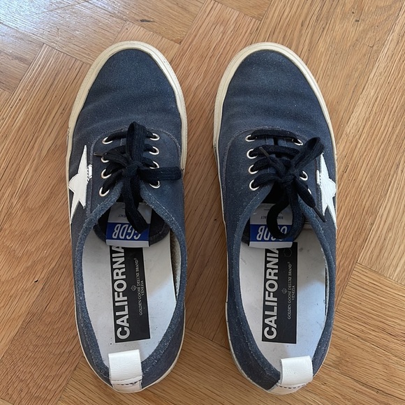 Golden Goose Navy Suede sneakers - Picture 2 of 4